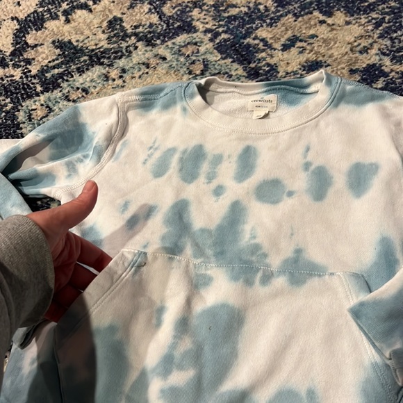 J-Crew Tie die sweatshirt.  Size medium 8/9 - Picture 2 of 4